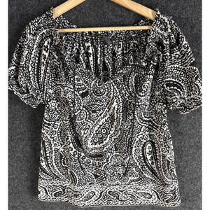 Outback Red Blouse Women M Medium Black Paisley Short Sleeve V-Neck Casual